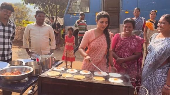 దోసెలు వేసిన ఐశ్వర్య రాజేష్: సెట్లో ఏం జరిగిందో చూడండి! వీడియో వైరల్! దోసెలు వేసిన ఐశ్వర్య రాజేష్: సెట్లో ఏం జరిగిందో చూడండి! వీడియో వైరల్!