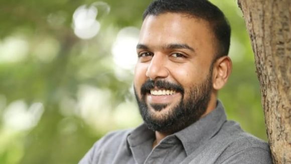 సాయి సుశాంత్ షాక్: తరుణ్ భాస్కర్ గుండె పగిలింది! ఏం జరిగిందంటే? సాయి సుశాంత్ షాక్: తరుణ్ భాస్కర్ గుండె పగిలింది! ఏం జరిగిందంటే?