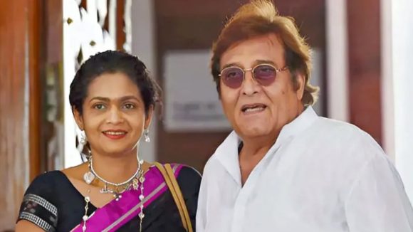 షాకింగ్ నిజాలు: వినోద్ ఖన్నా చివరి రోజుల్లో ఏం జరిగిందో చెప్పిన భార్య! ఊహించని విషయాలు! షాకింగ్ నిజాలు: వినోద్ ఖన్నా చివరి రోజుల్లో ఏం జరిగిందో చెప్పిన భార్య! ఊహించని విషయాలు!