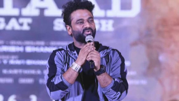 Pawan Kalyan's Reaction to 'Aura of Ustaad' Song: DSP Reveals 10-Minute Call Praising Music Pawan Kalyan's Reaction to 'Aura of Ustaad' Song: DSP Reveals 10-Minute Call Praising Music