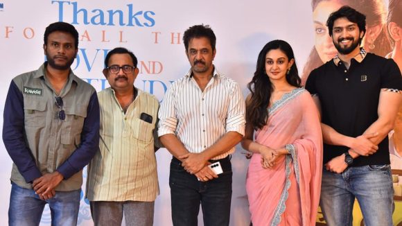 ‘సీతా పయనం’ సక్సెస్ మీట్: అర్జున్ సర్జా సంచలన వ్యాఖ్యలు! అసలేం జరిగిందంటే? ‘సీతా పయనం’ సక్సెస్ మీట్: అర్జున్ సర్జా సంచలన వ్యాఖ్యలు! అసలేం జరిగిందంటే?