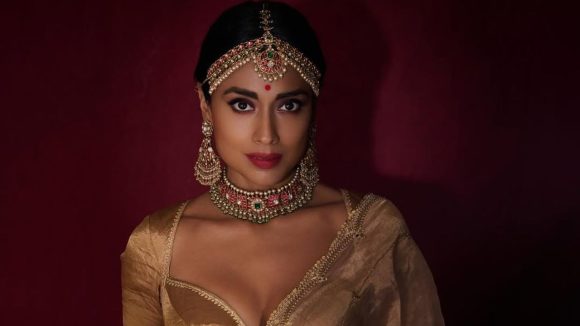 Shriya Saran's 25-Year Dream Role: The Acclaimed Actress Longs to Play a Dancer Shriya Saran's 25-Year Dream Role: The Acclaimed Actress Longs to Play a Dancer