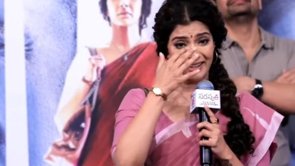 వరలక్ష్మి కన్నీటి పర్యంతం! గోపీచంద్ వల్లే నా జీవితం అంటున్న వరలక్ష్మి శరత్ కుమార్! వరలక్ష్మి కన్నీటి పర్యంతం! గోపీచంద్ వల్లే నా జీవితం అంటున్న వరలక్ష్మి శరత్ కుమార్!
