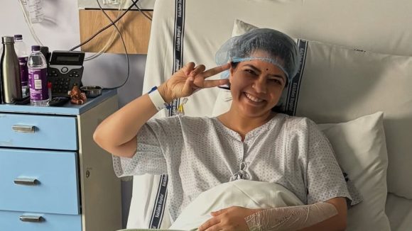 Sacred Games Star Rajshri Deshpande Battles Breast Cancer, Urges Check-ups Sacred Games Star Rajshri Deshpande Battles Breast Cancer, Urges Check-ups