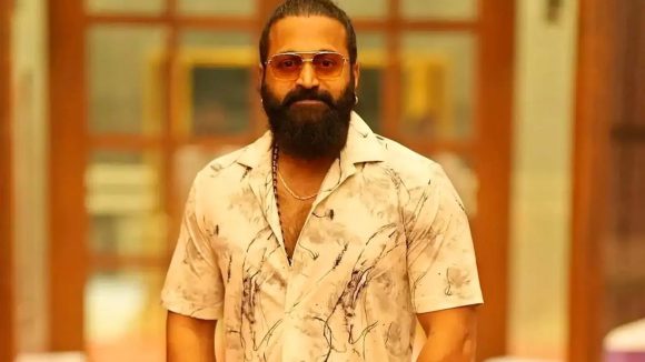 రిషబ్ శెట్టి సంచలనం: ఒక్కసారిగా అందరినీ అన్ఫాలో చేశారు! అసలు ఏం జరిగిందో తెలుసా? రిషబ్ శెట్టి సంచలనం: ఒక్కసారిగా అందరినీ అన్ఫాలో చేశారు! అసలు ఏం జరిగిందో తెలుసా?
