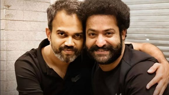 ఎన్టీఆర్ 'డ్రాగన్': ఫస్ట్ లుక్ విడుదల తేదీ ఖరారు! అభిమానుల్లో ఉత్కంఠ! ఎన్టీఆర్ 'డ్రాగన్': ఫస్ట్ లుక్ విడుదల తేదీ ఖరారు! అభిమానుల్లో ఉత్కంఠ!