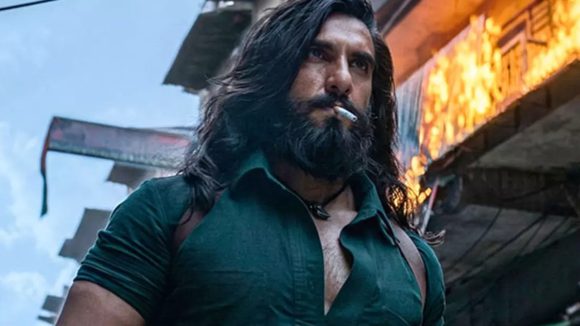 దురంధర్ 2 విధ్వంసం! రెండు రోజుల్లోనే బాక్సాఫీస్ బద్దలు.. సంచలన రికార్డులు! దురంధర్ 2 విధ్వంసం! రెండు రోజుల్లోనే బాక్సాఫీస్ బద్దలు.. సంచలన రికార్డులు!