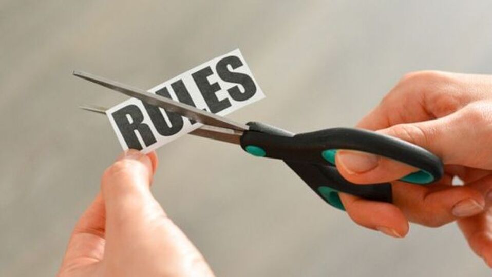 Rasis Who Breaks Rules: ఈ 7 రాశుల వారు, రూల్స్ బ్రేక్ చేయడంలో ఫస్ట్ ఉంటారు! Rasis Who Breaks Rules: ఈ 7 రాశుల వారు, రూల్స్ బ్రేక్ చేయడంలో ఫస్ట్ ఉంటారు!