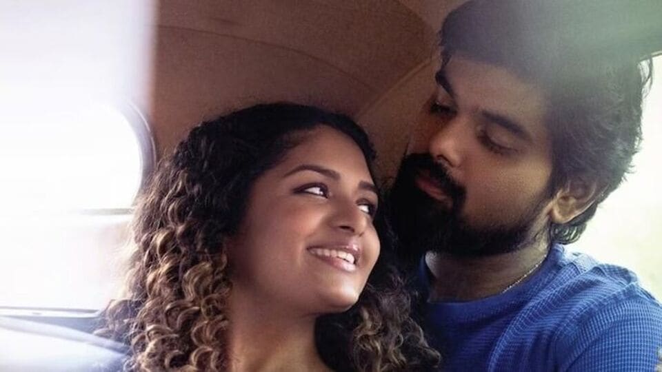 ఎట్టకేలకు డైరెక్టర్ శంకర్ కూతురు సినిమా ఓటీటీలోకి వస్తోంది - రొమాంటిక్ యాక్షన్ మూవీ తెలుగులోనూ స్ట్రీమింగ్ ఎట్టకేలకు డైరెక్టర్ శంకర్ కూతురు సినిమా ఓటీటీలోకి వస్తోంది - రొమాంటిక్ యాక్షన్ మూవీ తెలుగులోనూ స్ట్రీమింగ్
