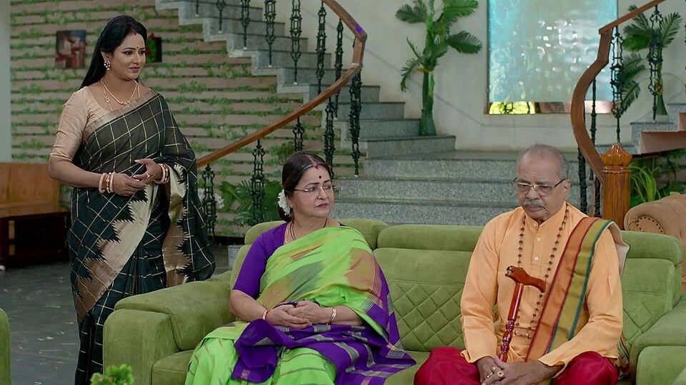 బ్రహ్మముడి టుడే ఎపిసోడ్: అప్పు టార్చర్కు రుద్రాణి పరార్ - గతం గుర్తుచేసుకున్న రాజ్ - కావ్య ప్లాన్ సూపర్ హిట్ బ్రహ్మముడి టుడే ఎపిసోడ్: అప్పు టార్చర్కు రుద్రాణి పరార్ - గతం గుర్తుచేసుకున్న రాజ్ - కావ్య ప్లాన్ సూపర్ హిట్