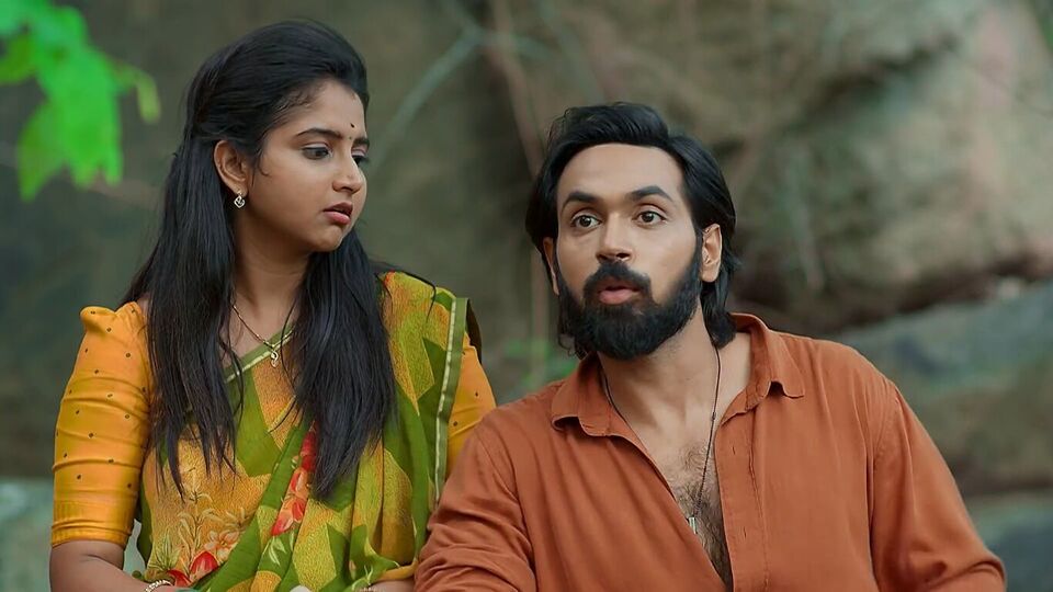 బ్రహ్మముడి టుడే ఎపిసోడ్: కావ్యను కత్తితో పొడిచిన రౌడీ - కళావతి కోసం రాజ్ సాహసం - యామిని రివేంజ్ బ్రహ్మముడి టుడే ఎపిసోడ్: కావ్యను కత్తితో పొడిచిన రౌడీ - కళావతి కోసం రాజ్ సాహసం - యామిని రివేంజ్