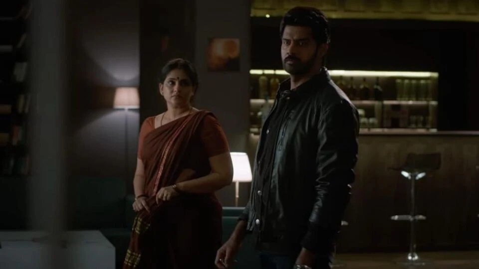 ఒకేరోజు హీరో నవీన్ చంద్ర 3 సినిమాలు.. ఓటీటీలో 2 క్రైమ్ థ్రిల్లర్స్.. థియేటర్లలో ఒకటి రీ రిలీజ్.. మరికొన్ని గంటల్లోనే! ఒకేరోజు హీరో నవీన్ చంద్ర 3 సినిమాలు.. ఓటీటీలో 2 క్రైమ్ థ్రిల్లర్స్.. థియేటర్లలో ఒకటి రీ రిలీజ్.. మరికొన్ని గంటల్లోనే!