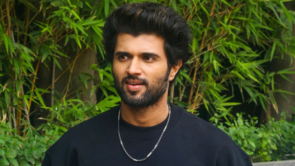 విజయ్ దేవరకొండపై పోలీసు కేసు.. ఆదివాసులపై వ్యాఖ్యల వివాదం.. ఆ కామెంట్లు వైరల్ విజయ్ దేవరకొండపై పోలీసు కేసు.. ఆదివాసులపై వ్యాఖ్యల వివాదం.. ఆ కామెంట్లు వైరల్