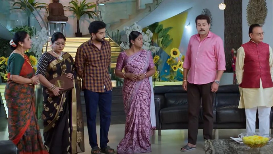 కార్తీక దీపం 2 టుడే ఎపిసోడ్: పారు వీడియోతో సీన్ రివర్స్.. ట్విస్ట్ ఇచ్చిన కార్తీక్.. దీపకు సారీ చెప్పిన సుమిత్ర కార్తీక దీపం 2 టుడే ఎపిసోడ్: పారు వీడియోతో సీన్ రివర్స్.. ట్విస్ట్ ఇచ్చిన కార్తీక్.. దీపకు సారీ చెప్పిన సుమిత్ర