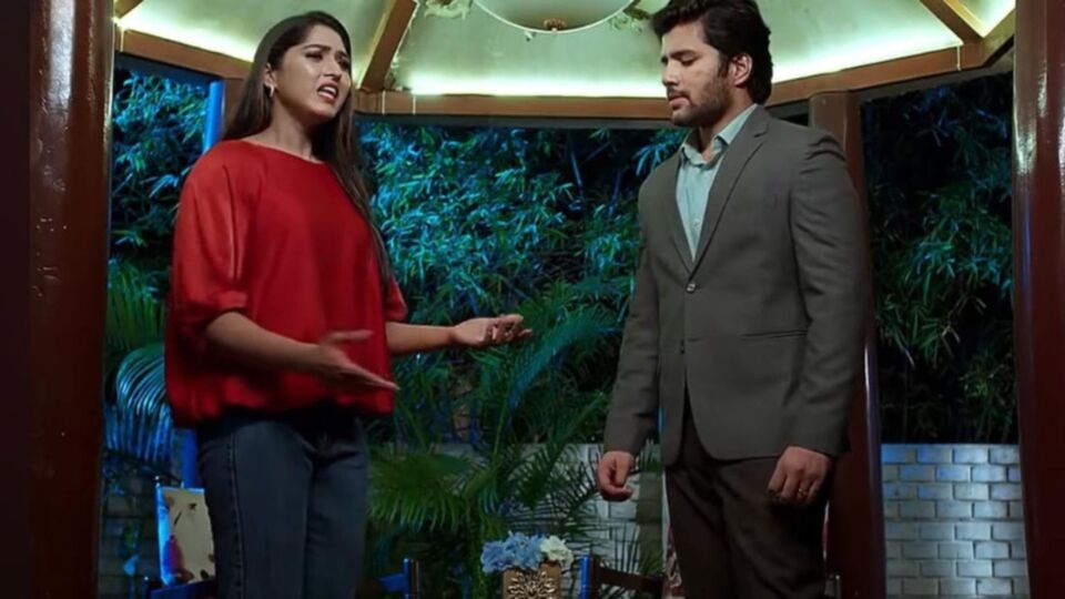 బ్రహ్మముడి జూన్ 28 ఎపిసోడ్: కావ్య సీటుకే ఎసరు పెట్టిన యామిని- కంపెనీ బోర్డ్ మెంబర్తో శకునిలా స్కెచ్- అప్పుపై అక్క ఫైర్ బ్రహ్మముడి జూన్ 28 ఎపిసోడ్: కావ్య సీటుకే ఎసరు పెట్టిన యామిని- కంపెనీ బోర్డ్ మెంబర్తో శకునిలా స్కెచ్- అప్పుపై అక్క ఫైర్