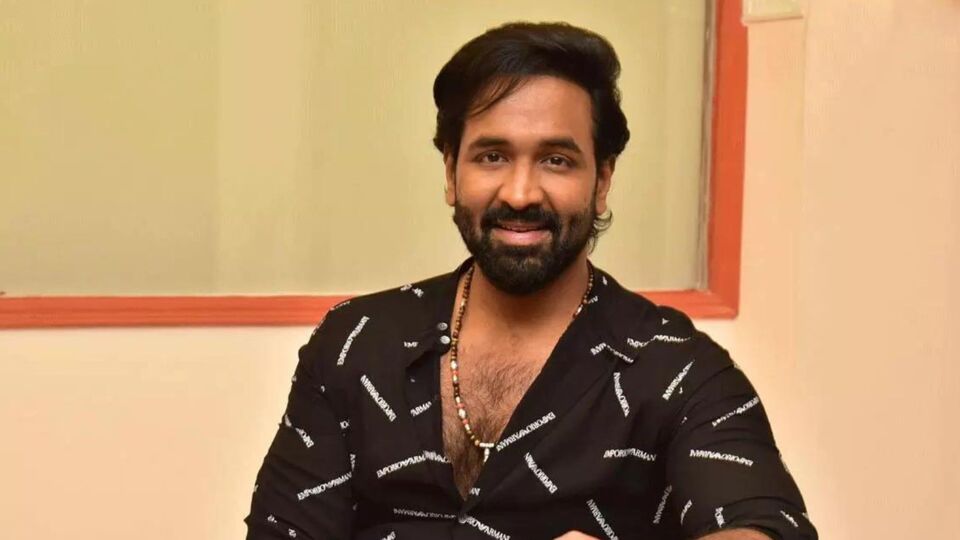 కన్నప్ప తర్వాత మంచు విష్ణు చేసే సినిమా ఈ జానర్లోనే! దర్శకుడు ఎవరంటే.. కన్నప్ప తర్వాత మంచు విష్ణు చేసే సినిమా ఈ జానర్లోనే! దర్శకుడు ఎవరంటే..