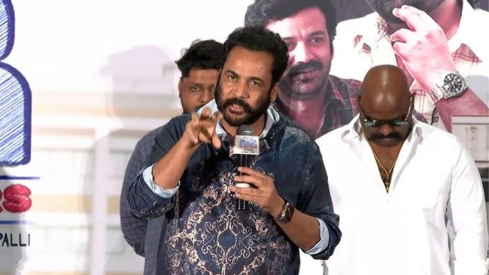 అలా చదవడం ఒక రకమైన హింస.. ఈ ఓటీటీ సిరీస్ తల్లిదండ్రులకి గుణపాఠం కావాలి.. బిగ్ బాస్ శివాజీ కామెంట్స్ అలా చదవడం ఒక రకమైన హింస.. ఈ ఓటీటీ సిరీస్ తల్లిదండ్రులకి గుణపాఠం కావాలి.. బిగ్ బాస్ శివాజీ కామెంట్స్
