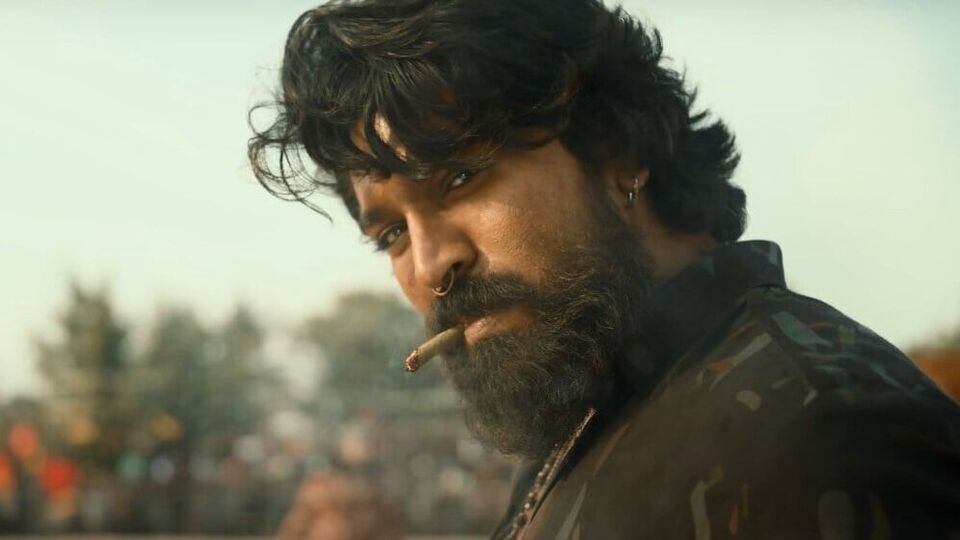 రంగస్థలం, ఆర్ఆర్ఆర్ కంటే కూడా పెద్ది ఇంకా బాగుంటుంది: రామ్ చరణ్ కామెంట్స్.. వీడియో వైరల్ రంగస్థలం, ఆర్ఆర్ఆర్ కంటే కూడా పెద్ది ఇంకా బాగుంటుంది: రామ్ చరణ్ కామెంట్స్.. వీడియో వైరల్