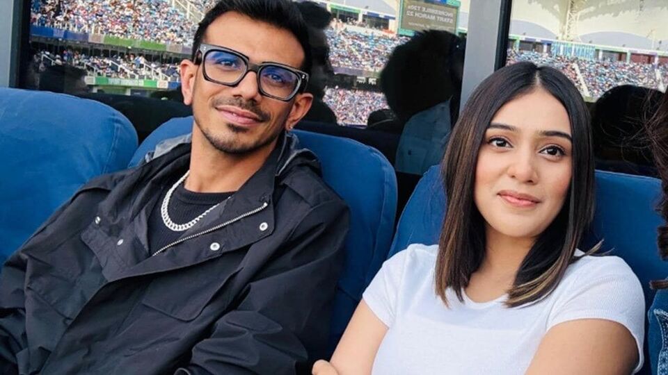 దేశం మొత్తం తెలుసు.. మహ్వాష్ తో రొమాన్స్ పై స్పిన్నర్ యుజ్వేంద్ర చాహల్ సంచలన కామెంట్లు దేశం మొత్తం తెలుసు.. మహ్వాష్ తో రొమాన్స్ పై స్పిన్నర్ యుజ్వేంద్ర చాహల్ సంచలన కామెంట్లు