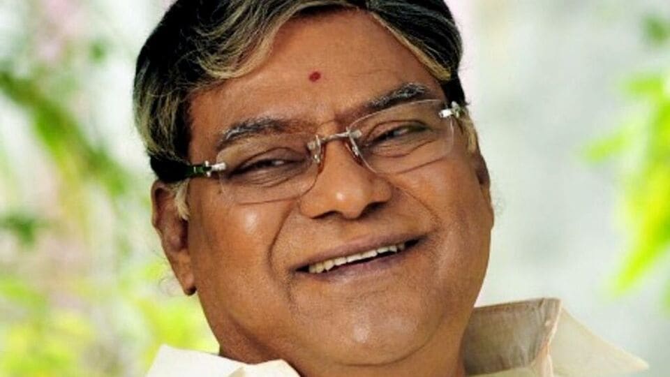 ఇక సెలవు.. ముగిసిన కోట శ్రీనివాస రావు అంత్యక్రియలు.. శోకసంద్రంలో సెలబ్రిటీలు, అభిమానులు ఇక సెలవు.. ముగిసిన కోట శ్రీనివాస రావు అంత్యక్రియలు.. శోకసంద్రంలో సెలబ్రిటీలు, అభిమానులు