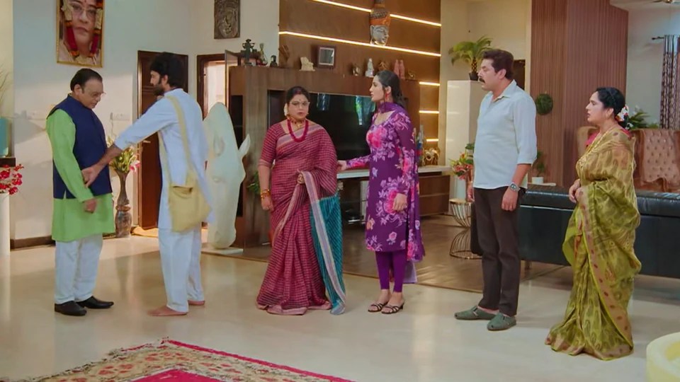 కార్తీక దీపం 2 టుడే ఎపిసోడ్: కార్తీక్ సర్ప్రైజ్..దాసు ఎంట్రీతో జ్యోత్స్న మైండ్బ్లాక్..నిజం చెప్పేస్తాడేమోననే భయం కార్తీక దీపం 2 టుడే ఎపిసోడ్: కార్తీక్ సర్ప్రైజ్..దాసు ఎంట్రీతో జ్యోత్స్న మైండ్బ్లాక్..నిజం చెప్పేస్తాడేమోననే భయం