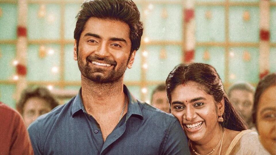 ఈరోజు థియేటర్లలోకి.. రేపు ఓటీటీలోకి.. తెలుగులో వచ్చిన తమిళ థ్రిల్లర్ ‘DNA’కి వింత అనుభవం ఈరోజు థియేటర్లలోకి.. రేపు ఓటీటీలోకి.. తెలుగులో వచ్చిన తమిళ థ్రిల్లర్ ‘DNA’కి వింత అనుభవం
