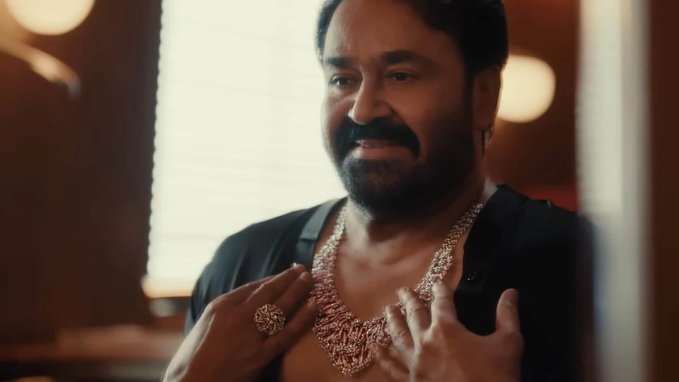 నగలు వేసుకున్న మలయాళ సూపర్ స్టార్ మోహన్ లాల్.. రియల్ మ్యాన్ అంటున్న ఫ్యాన్స్.. వైరల్ అవుతున్న యాడ్ నగలు వేసుకున్న మలయాళ సూపర్ స్టార్ మోహన్ లాల్.. రియల్ మ్యాన్ అంటున్న ఫ్యాన్స్.. వైరల్ అవుతున్న యాడ్