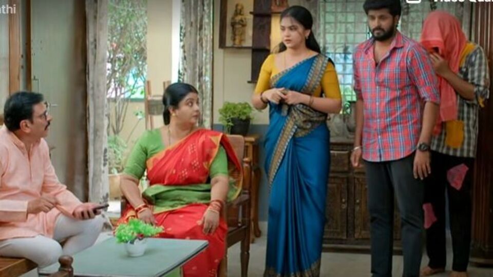 గుండె నిండా గుడి గంటలు టుడే ఎపిసోడ్: తల్లిదండ్రులకు క్లాస్ పీకి రవితో తిరిగి ఇంటికి వచ్చిన శృతి.. తల్లికి మనోజ్ షాక్ గుండె నిండా గుడి గంటలు టుడే ఎపిసోడ్: తల్లిదండ్రులకు క్లాస్ పీకి రవితో తిరిగి ఇంటికి వచ్చిన శృతి.. తల్లికి మనోజ్ షాక్