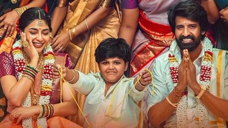 ఏకాంతంగా గడిపేందుకు కొత్త జంట తంటాలు..మధ్యలో అల్లుడి డిస్టర్బెన్స్.. విరిగిన మంచం.. ఓటీటీలోకి బ్లాక్ బస్టర్ తమిళం సినిమా 'మామన్' ఏకాంతంగా గడిపేందుకు కొత్త జంట తంటాలు..మధ్యలో అల్లుడి డిస్టర్బెన్స్.. విరిగిన మంచం.. ఓటీటీలోకి బ్లాక్ బస్టర్ తమిళం సినిమా 'మామన్'