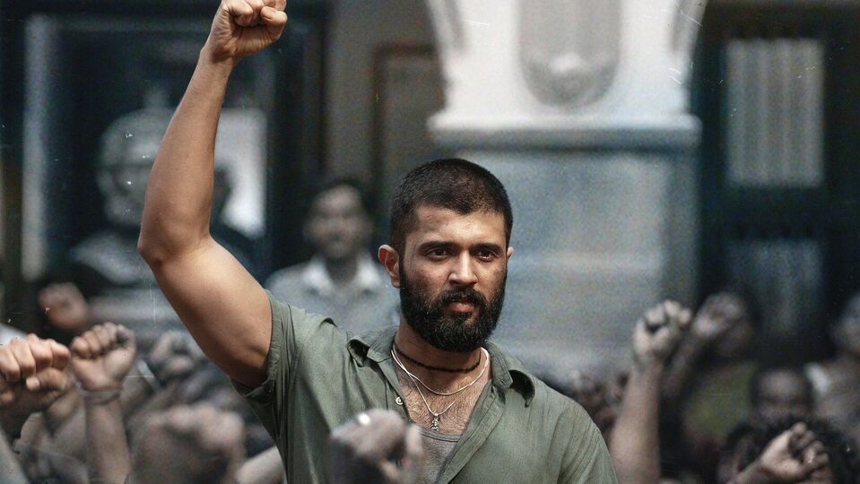 కింగ్డమ్ ట్విటర్ రివ్యూ: ఇంటర్వెల్ బ్యాంగ్, అనిరుధ్ మ్యూజిక్, విజయ్ యాక్టింగ్ మరో లెవెల్.. కింగ్డమ్కు పాజిటివ్ రివ్యూలు కింగ్డమ్ ట్విటర్ రివ్యూ: ఇంటర్వెల్ బ్యాంగ్, అనిరుధ్ మ్యూజిక్, విజయ్ యాక్టింగ్ మరో లెవెల్.. కింగ్డమ్కు పాజిటివ్ రివ్యూలు