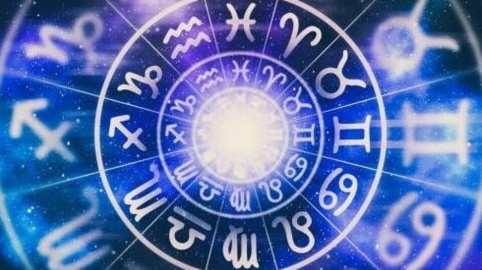ఈ వారం రాశిఫలాలు (ఆగస్టు 3-9, 2025): 12 రాశుల వార ఫలాలు, శనీశ్వరుని ఆరాధన ఈ వారం రాశిఫలాలు (ఆగస్టు 3-9, 2025): 12 రాశుల వార ఫలాలు, శనీశ్వరుని ఆరాధన