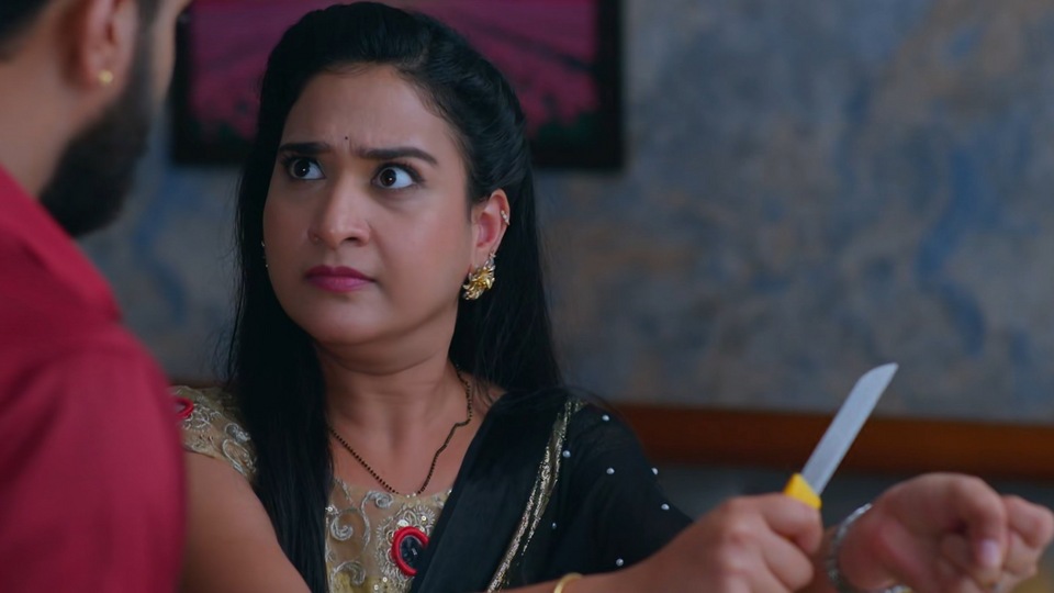 నిన్ను కోరి ఆగస్టు 6 ఎపిసోడ్: చేయి కోసుకుని శాలిని డ్రామా..రాత్రి చంద్రకళకు అర్జున్ ఫోన్.. శ్రుతి బలి.. ఇంట్లో క్లీనింగ్ నిన్ను కోరి ఆగస్టు 6 ఎపిసోడ్: చేయి కోసుకుని శాలిని డ్రామా..రాత్రి చంద్రకళకు అర్జున్ ఫోన్.. శ్రుతి బలి.. ఇంట్లో క్లీనింగ్
