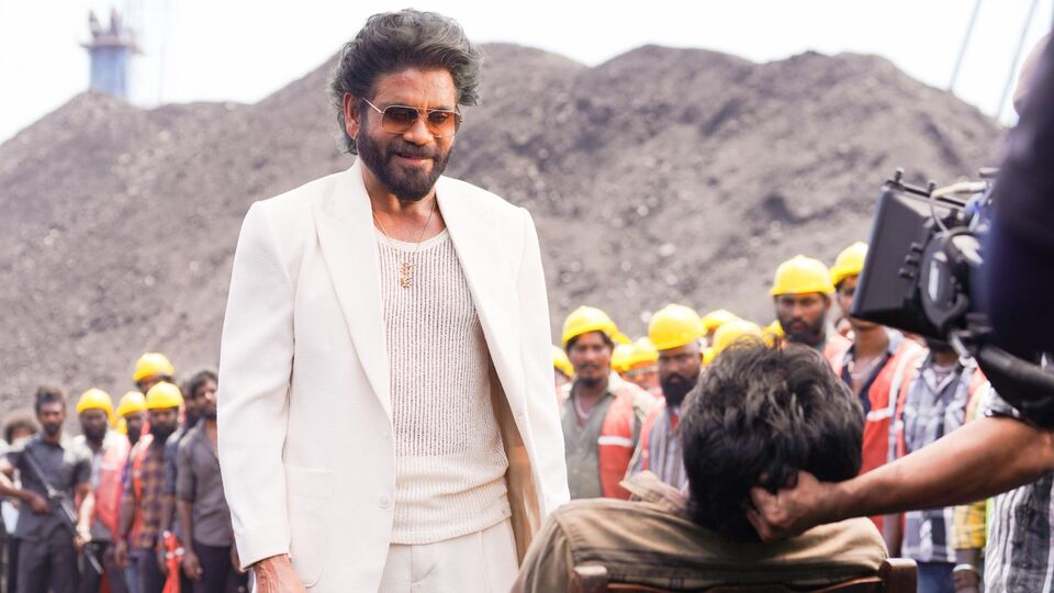 కూలీ రికార్డు కలెక్షన్లు.. ఇది చరిత్రాత్మకం.. నాగార్జున ఇంట్రెస్టింగ్ కామెంట్లు.. రజనీతో స్క్రీన్ షేరింగ్ పై ఏమన్నారంటే? కూలీ రికార్డు కలెక్షన్లు.. ఇది చరిత్రాత్మకం.. నాగార్జున ఇంట్రెస్టింగ్ కామెంట్లు.. రజనీతో స్క్రీన్ షేరింగ్ పై ఏమన్నారంటే?