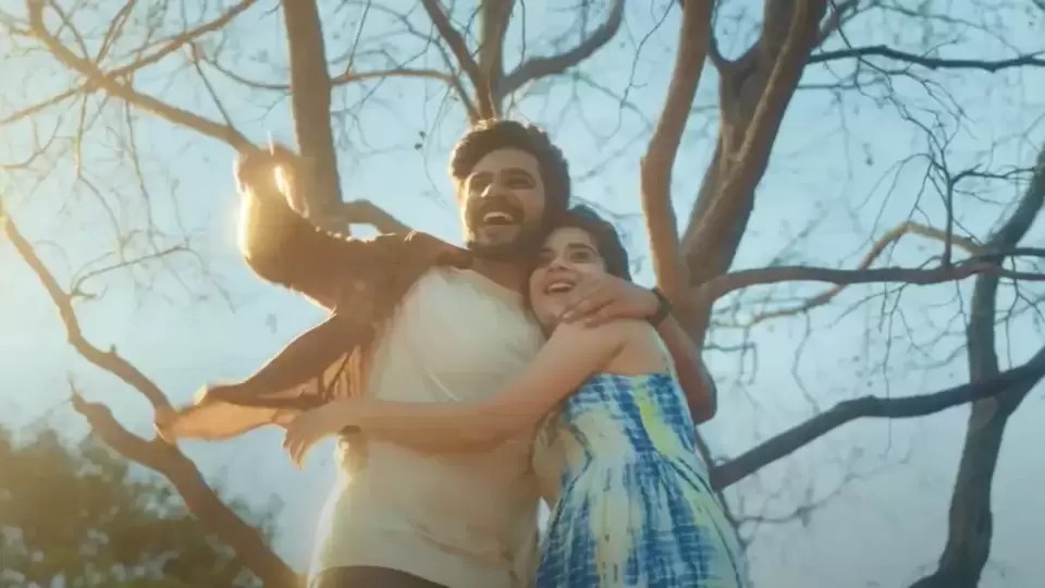 ఓటీటీలో అదరగొడుతున్న తమిళ రొమాంటిక్ కామెడీ థ్రిల్లర్ - తెలుగుతో సహా 5 భాషల్లో స్ట్రీమింగ్ - ట్విస్టులతో టాప్ 1లో చోటు! ఓటీటీలో అదరగొడుతున్న తమిళ రొమాంటిక్ కామెడీ థ్రిల్లర్ - తెలుగుతో సహా 5 భాషల్లో స్ట్రీమింగ్ - ట్విస్టులతో టాప్ 1లో చోటు!
