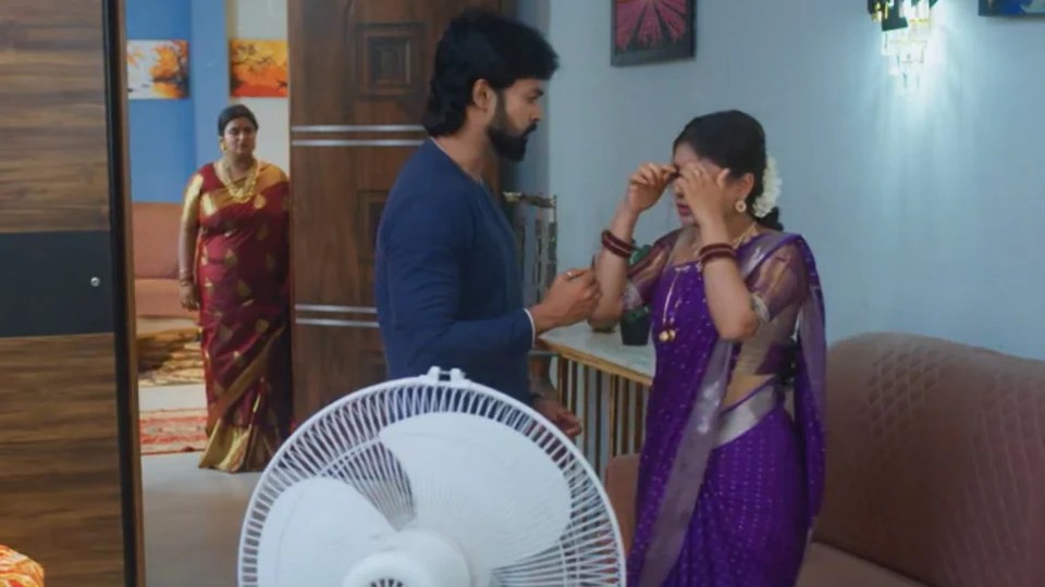 నిన్ను కోరి ఆగస్టు 20 ఎపిసోడ్: శాలిని కపట నాటకం.. తల్లీకూతురును ఇరికించిన చంద్ర.. భార్య, అత్తయ్య మధ్యలో విరాట్ నిన్ను కోరి ఆగస్టు 20 ఎపిసోడ్: శాలిని కపట నాటకం.. తల్లీకూతురును ఇరికించిన చంద్ర.. భార్య, అత్తయ్య మధ్యలో విరాట్