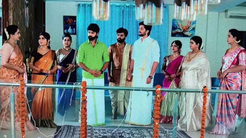 నిన్ను కోరి సెప్టెంబర్ 5 ఎపిసోడ్: చంద్రకళను కాపాడిన అర్జున్- విరాట్ చంద్రతోనే పూజ- శ్యామలను అడ్డుకున్న జగదీశ్వరి నిన్ను కోరి సెప్టెంబర్ 5 ఎపిసోడ్: చంద్రకళను కాపాడిన అర్జున్- విరాట్ చంద్రతోనే పూజ- శ్యామలను అడ్డుకున్న జగదీశ్వరి