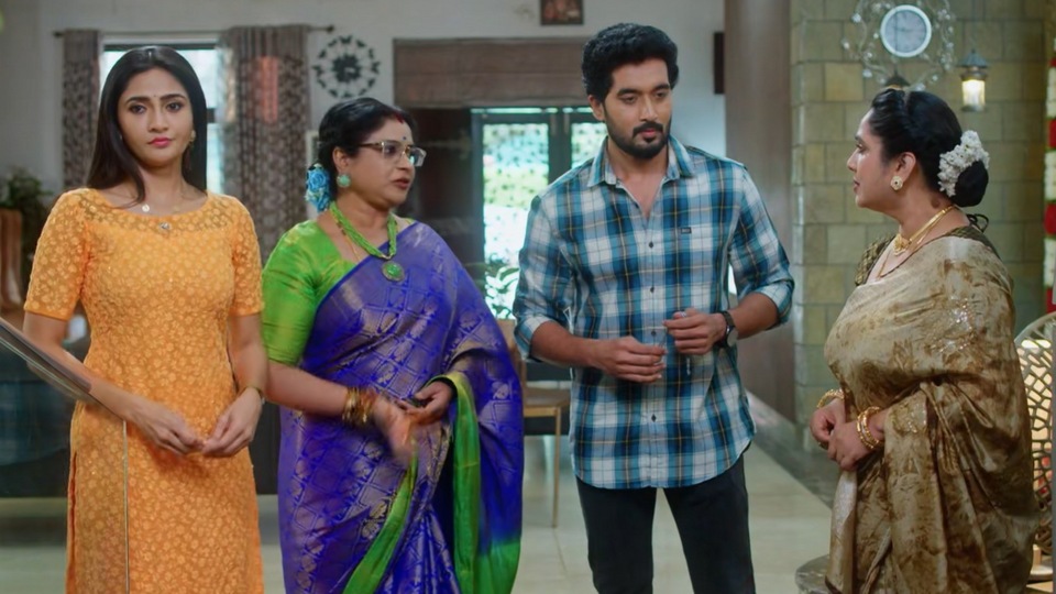 కార్తీక దీపం 2 టుడే ఎపిసోడ్: పోలీస్ స్టేషన్లో కాశీ-పట్టించుకోని శ్రీధర్-జ్యోత్స్నకు సుమిత్ర షాక్-కార్తీక్ ప్రాణదాత ఎవరు? కార్తీక దీపం 2 టుడే ఎపిసోడ్: పోలీస్ స్టేషన్లో కాశీ-పట్టించుకోని శ్రీధర్-జ్యోత్స్నకు సుమిత్ర షాక్-కార్తీక్ ప్రాణదాత ఎవరు?