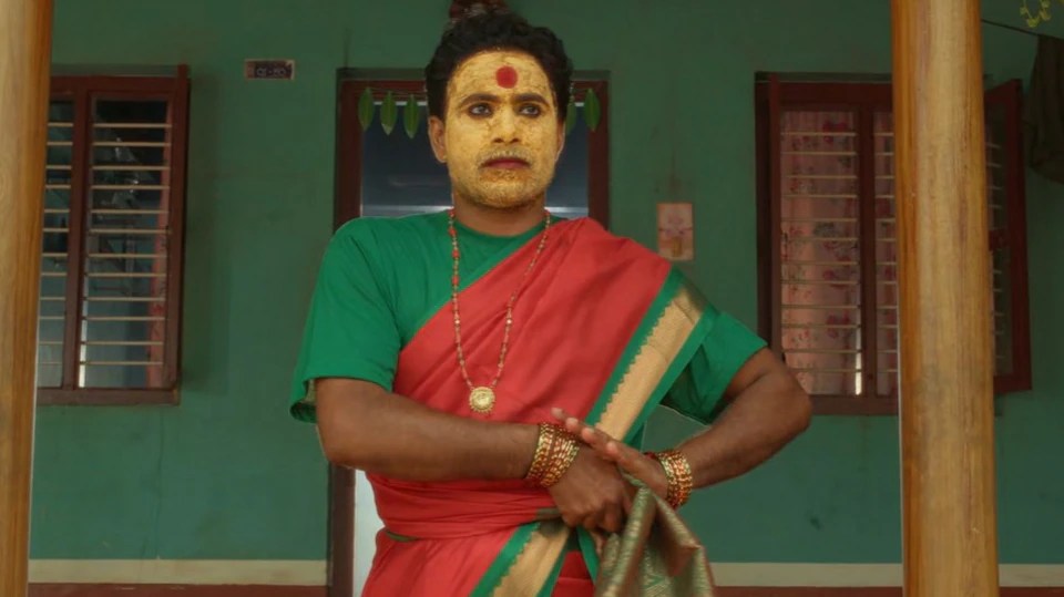 హారర్ కాని హారర్ మూవీ.. అసలు సులోచన ఎవరు? బాత్రూమ్ లో ఆడవాళ్లను చూసిన హీరో.. ఓటీటీ ట్రెండింగ్ లో కన్నడ థ్రిల్లర్ ‘సు ఫ్రమ్ సో’ హారర్ కాని హారర్ మూవీ.. అసలు సులోచన ఎవరు? బాత్రూమ్ లో ఆడవాళ్లను చూసిన హీరో.. ఓటీటీ ట్రెండింగ్ లో కన్నడ థ్రిల్లర్ ‘సు ఫ్రమ్ సో’