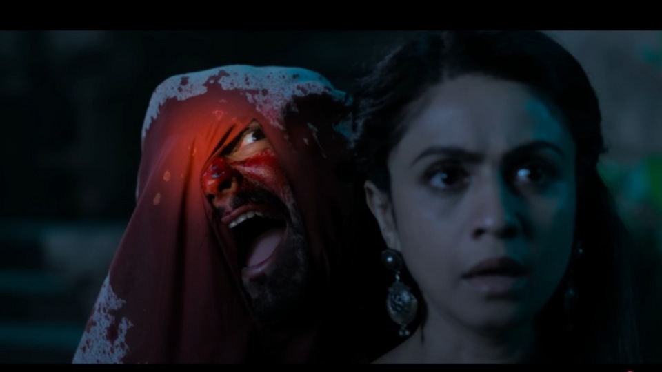 99 మంది రాణులను చంపి.. అమ్మాయిలను లాక్కెళ్లే దెయ్యం.. ఓటీటీలో అదరగొడుతున్న హారర్ థ్రిల్లర్.. సూపర్ ట్విస్ట్ లు 99 మంది రాణులను చంపి.. అమ్మాయిలను లాక్కెళ్లే దెయ్యం.. ఓటీటీలో అదరగొడుతున్న హారర్ థ్రిల్లర్.. సూపర్ ట్విస్ట్ లు