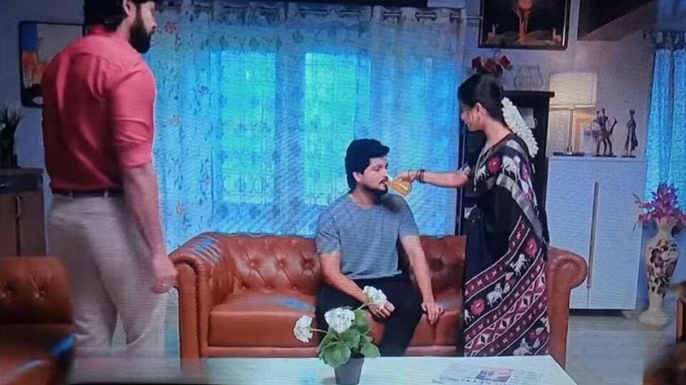 నిన్ను కోరి సెప్టెంబర్ 22 ఎపిసోడ్: అర్జున్కు చంద్రకళ సేవలు- చూసిన విరాట్- శాలిని ప్లాన్ సక్సెస్- శ్రుతికి ఒళ్లంత వాతలు నిన్ను కోరి సెప్టెంబర్ 22 ఎపిసోడ్: అర్జున్కు చంద్రకళ సేవలు- చూసిన విరాట్- శాలిని ప్లాన్ సక్సెస్- శ్రుతికి ఒళ్లంత వాతలు