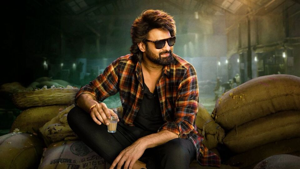 ప్రభాస్ స్టార్ వార్స్.. మొసలితో ఫైట్.. అదిరిపోయే విజువల్స్తో ది రాజా సాబ్ ట్రైలర్.. ప్రభాస్ స్టార్ వార్స్.. మొసలితో ఫైట్.. అదిరిపోయే విజువల్స్తో ది రాజా సాబ్ ట్రైలర్..