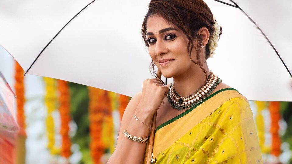 దసరాకు మన శంకర వరప్రసాద్ గారు నుంచి సర్ప్రైజ్.. ఇవాళ నయనతార ఫస్ట్ లుక్ రిలీజ్.. చీరలో శశిరేఖ దసరాకు మన శంకర వరప్రసాద్ గారు నుంచి సర్ప్రైజ్.. ఇవాళ నయనతార ఫస్ట్ లుక్ రిలీజ్.. చీరలో శశిరేఖ