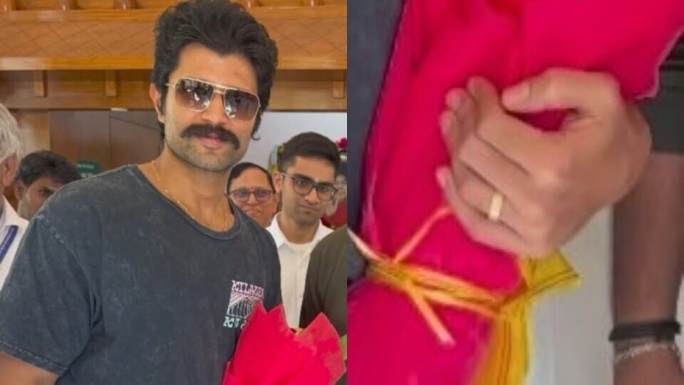 పుట్టపర్తిలో విజయ్ దేవరకొండ.. రష్మికతో ఎంగేజ్మెంట్ రింగ్ కనిపెట్టేసిన ఫ్యాన్స్ పుట్టపర్తిలో విజయ్ దేవరకొండ.. రష్మికతో ఎంగేజ్మెంట్ రింగ్ కనిపెట్టేసిన ఫ్యాన్స్