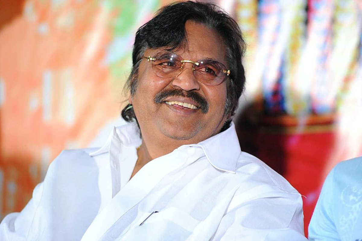 దాసరి నారాయణరావు వందల కోట్ల ఆస్తులు దోచుకున్నది వాళ్లే.. గురువుగారు గురువుగారు అంటూ కాజేశారు దాసరి నారాయణరావు వందల కోట్ల ఆస్తులు దోచుకున్నది వాళ్లే.. గురువుగారు గురువుగారు అంటూ కాజేశారు
