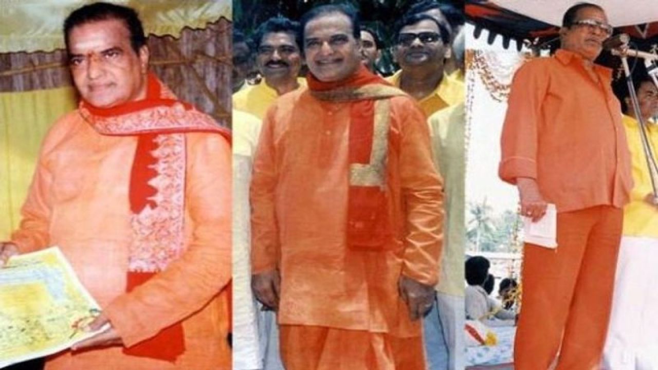 ఎన్టీఆర్ కాళ్లు మొక్కించుకునే కల్చర్ వెనుక ఇంత కథ ఉందా? వామ్మో రామారావు లాజిక్ మాత్రం కేక ఎన్టీఆర్ కాళ్లు మొక్కించుకునే కల్చర్ వెనుక ఇంత కథ ఉందా? వామ్మో రామారావు లాజిక్ మాత్రం కేక