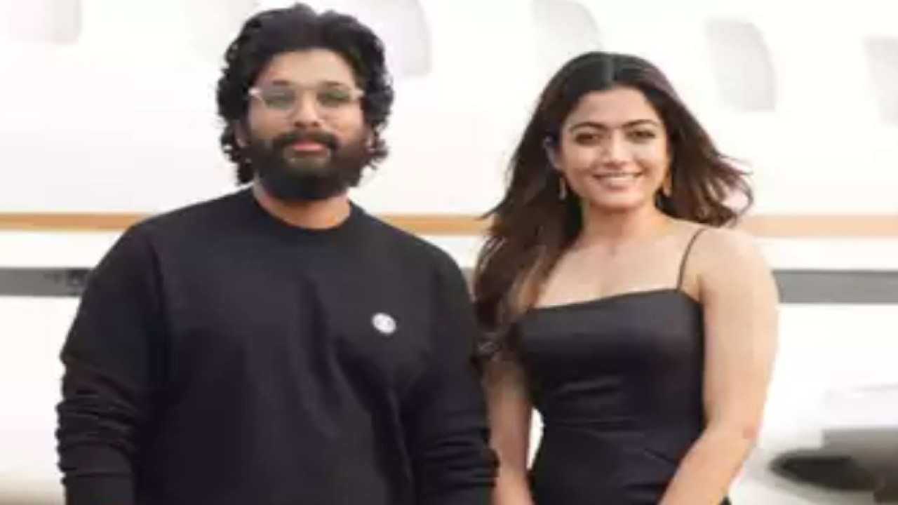 మరోసారి కలిసి రచ్చ చేయబోతున్న పుష్పరాజ్, శ్రీవల్లి.. ఏ సినిమాలోనో తెలిస్తే షాక్ అవ్వాల్సిందే మరోసారి కలిసి రచ్చ చేయబోతున్న పుష్పరాజ్, శ్రీవల్లి.. ఏ సినిమాలోనో తెలిస్తే షాక్ అవ్వాల్సిందే