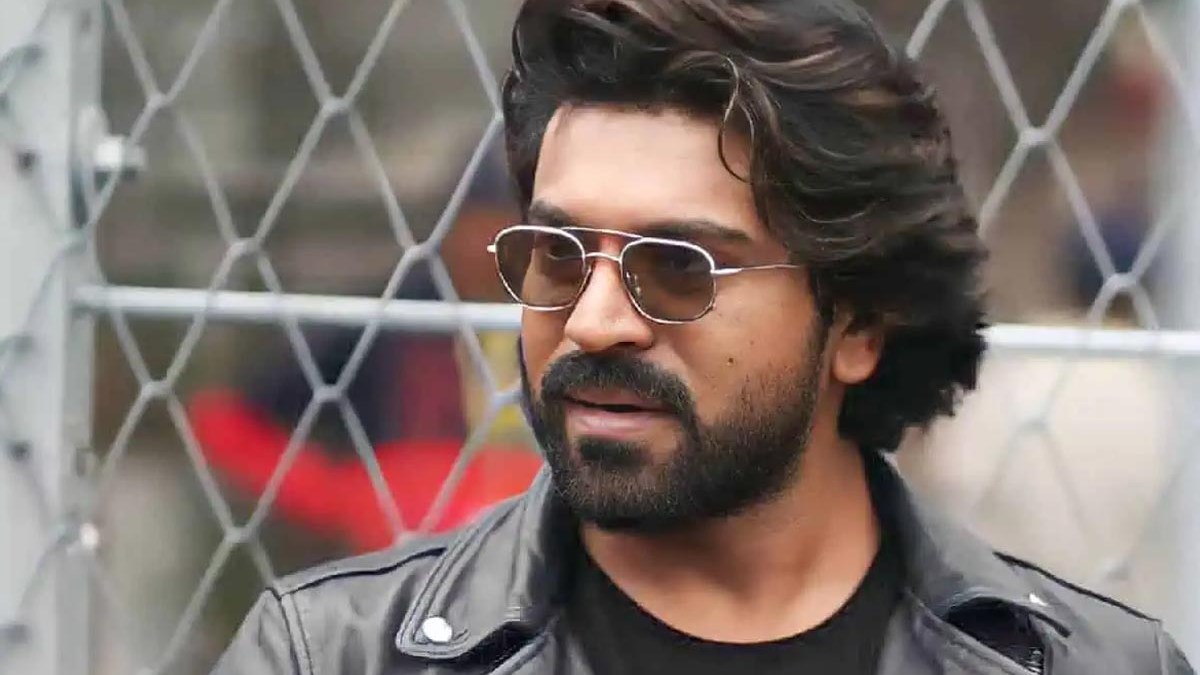 బాలీవుడ్ డైరెక్టర్ తో రామ్ చరణ్ భారీ బడ్జెట్ సినిమా? బాలీవుడ్ డైరెక్టర్ తో రామ్ చరణ్ భారీ బడ్జెట్ సినిమా?