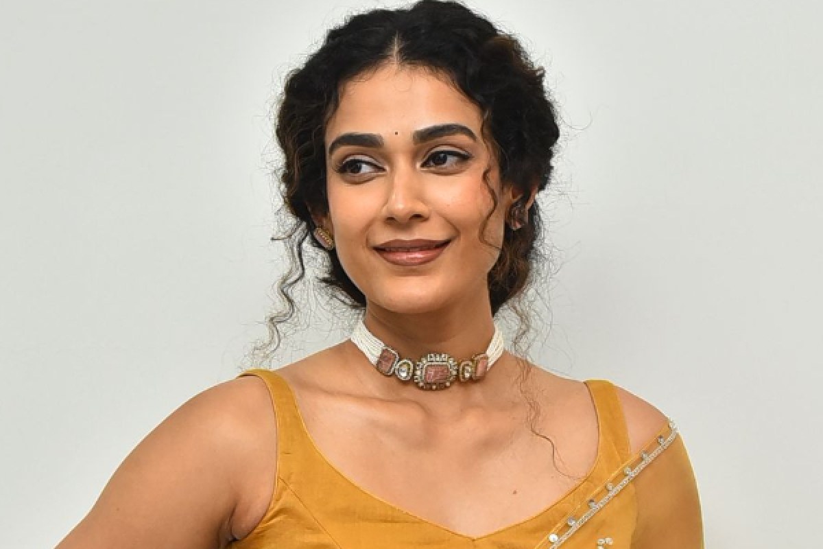 యాక్షన్పై మోజు పడ్డ `షష్టిపూర్తి` హీరోయిన్, ఫస్ట్ టైమ్ అలా కనిపించబోతుందట యాక్షన్పై మోజు పడ్డ `షష్టిపూర్తి` హీరోయిన్, ఫస్ట్ టైమ్ అలా కనిపించబోతుందట