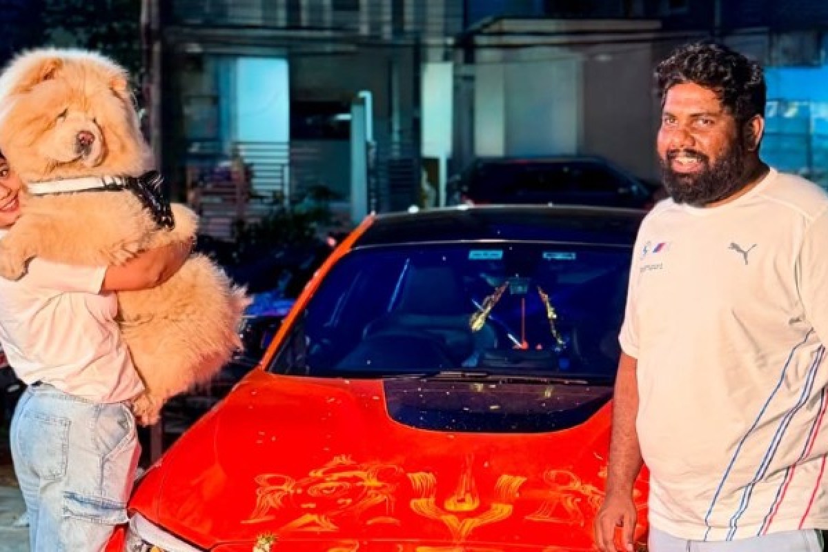కాస్ట్లీ కారు కొన్న వైవా హర్ష, భార్యతో కలిసి ఫోజులిచ్చిన స్టార్ నటుడు కాస్ట్లీ కారు కొన్న వైవా హర్ష, భార్యతో కలిసి ఫోజులిచ్చిన స్టార్ నటుడు