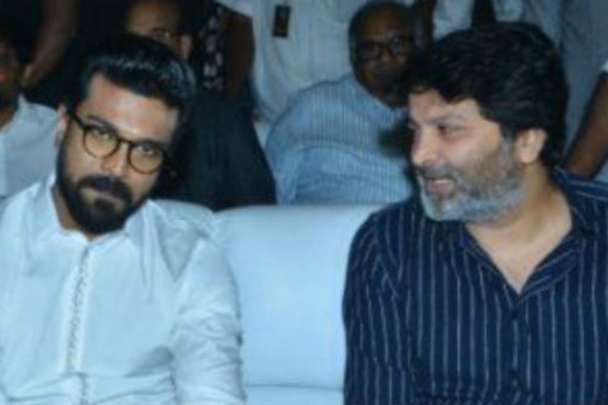 రామ్ చరణ్, త్రివిక్రమ్ కాంబినేషన్ లో మూవీ? రామ్ చరణ్, త్రివిక్రమ్ కాంబినేషన్ లో మూవీ?
